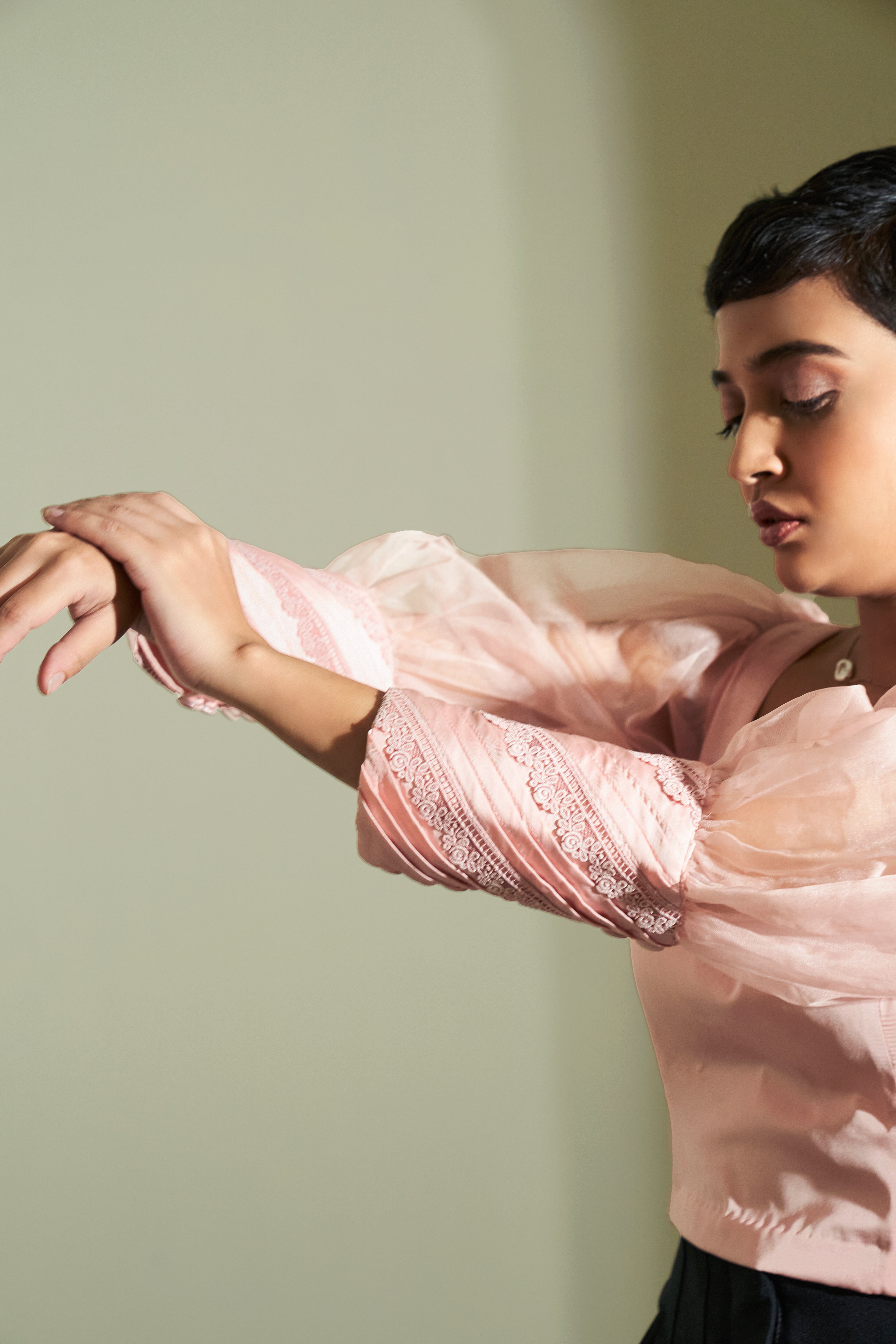 REN'S SATIN TOP