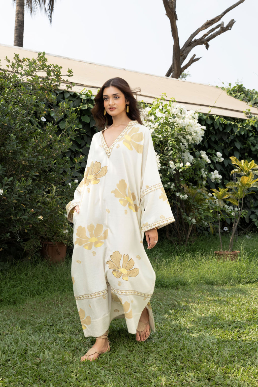 Oversized V-Neck Kaftan with Border Detail