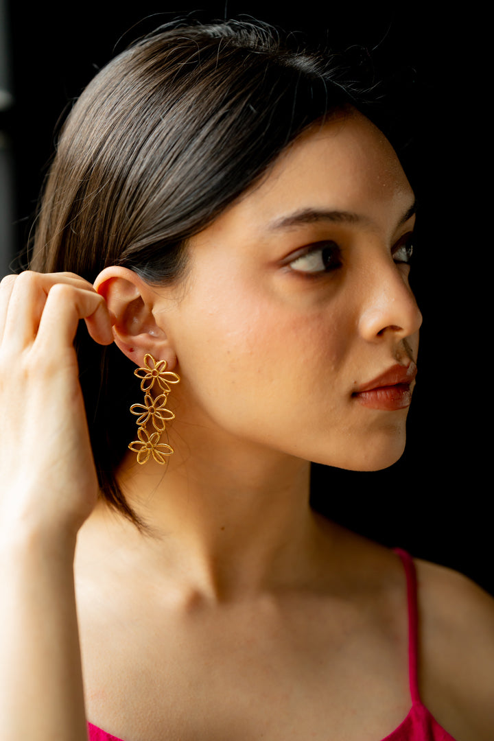 THREE FLOWER DANGLERS