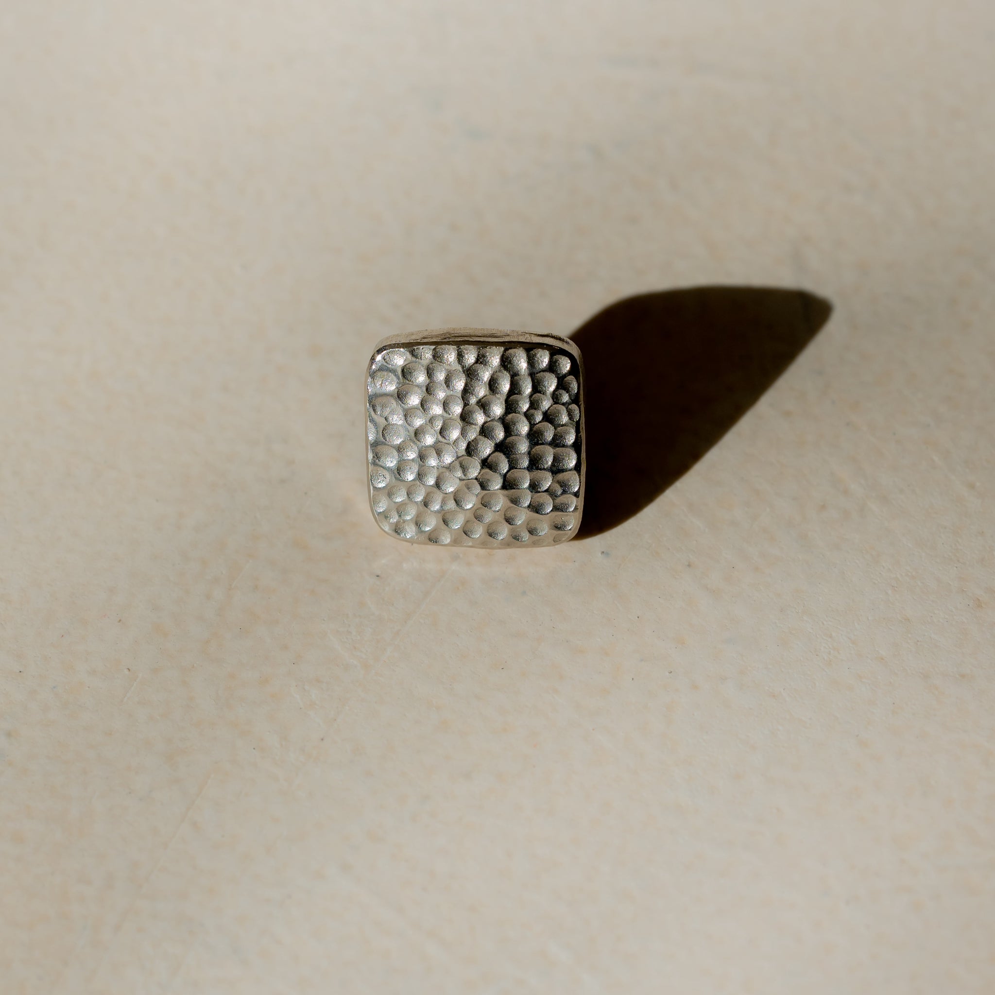 AVERY RING