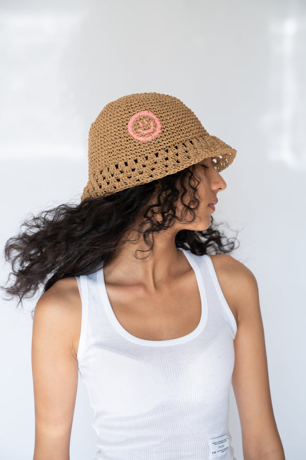RAFFIA SMILEY HAT