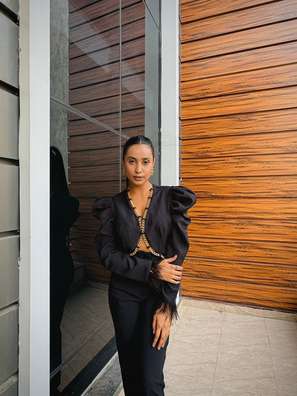 BLACK FRONT OPEN JACKET