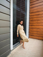 BEIGE TRENCH COAT